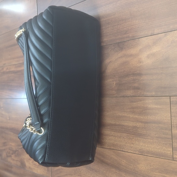 Victoria's Secret Pocketbook - Picture 7 of 13